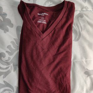 Goodfellow V-neck Maroon Tee Size Medium